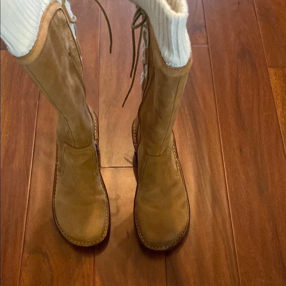 Women's Tan Knee-High Boots - Picture 3 of 5